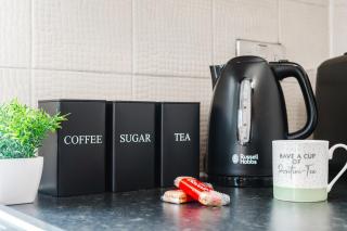 Modern 2 Bed Apt with Roof Terrace - Ecclesall Rd - Now Hosted by StayHostSave - 1