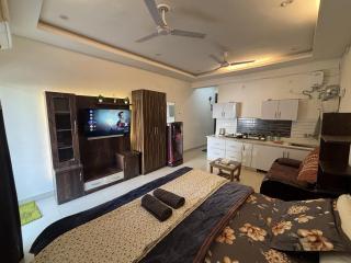 The Cosy Den - Dehradun - 1