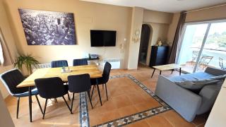 Charming 2BR Classic Flat with Fast Wi-Fi - Larnaca - 0