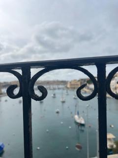Front Row Golden Hour Stay - Kalkara - 7