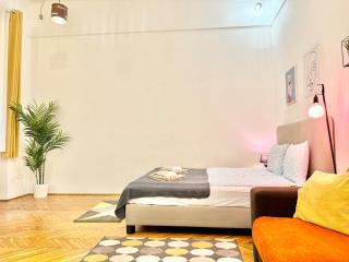 The Poet's apartment - Budapest - 5