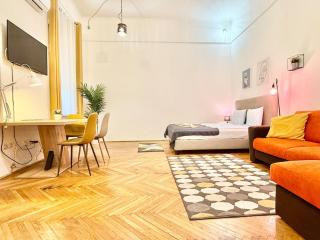 The Poet's apartment - Budapest - 9