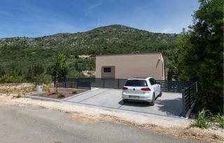 2 Bedroom Beautiful Home In Kremena - 2