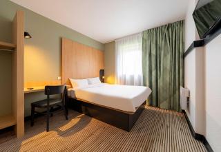 B&B HOTEL Calais Centre St Pierre - Calais - 0