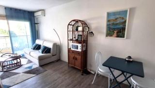 L'ILOT avec balcon, mignon et charmant, un havre de paix au cœur du centre-ville - 6