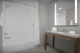 Candlewood Suites Jacksonville Southpoint - 1