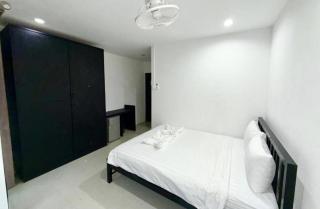 Easy Life R3 - Strand Patong - 6