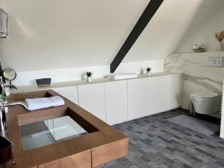 Grande maison en campagne avec piscine, 11 voyageurs - Hénansal - 7