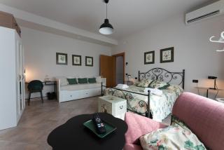 Tenuta Tre Gemme in Cantina - Don Rocco - Catignano - 9
