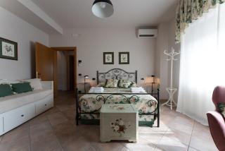 Tenuta Tre Gemme in Cantina - Don Rocco - Catignano - 0