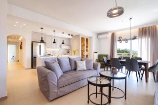 Sofias & Rolandos Luxury home - Perama - 4