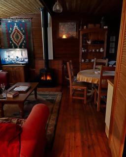 2 Bed Lodge - Sleeps 4 - Pets - Parking - Wifi - 8