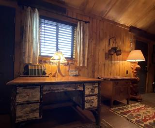 Modest Hickory Log Cabin near Idaho Falls, Perfect for a Family Getaway - 4