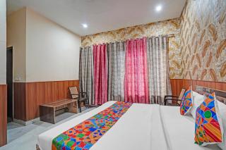 FabHotel Comfort Inn - Greater Noida - 5