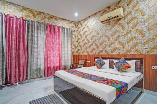 FabHotel Comfort Inn - Greater Noida - 7