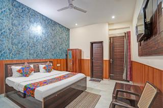 FabHotel Comfort Inn - Greater Noida - 2