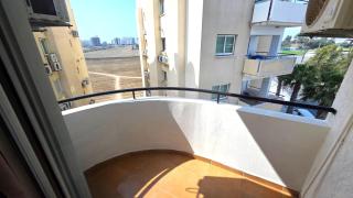 Charming 2BR Classic Flat with Fast Wi-Fi - Larnaca - 3