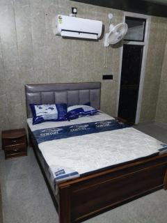 SHANTI HOME STAY a - Jāmb - 1