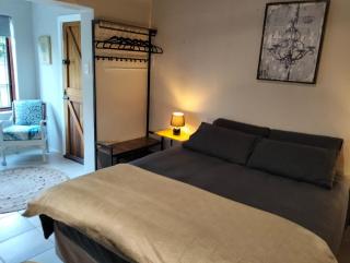 Charming Cottage in a Prime Location - Gqeberha - 8