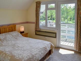 Watersedge - E1106 - Horning - 2