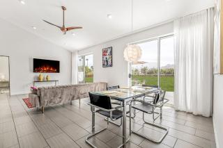 Luxury Palm Springs Retreat with Stunning Mountain Views - Palm Springs - 2