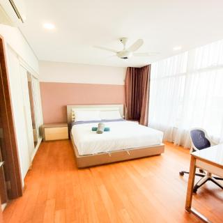 Sky suites klcc by khadija - Kuala Lumpur - 9