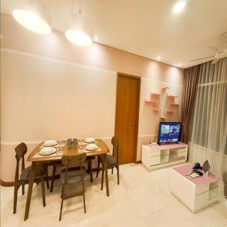 Sky suites klcc by khadija - 3