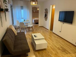 departamento en pleno nueva Córdoba, a metros de consulado de españa, palacio ferreyra, plaza españa - Córdoba - 1