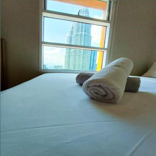 Sky suites klcc by kl - 4