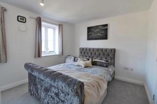 5 bed and 3 bath house in London - Erith - 8