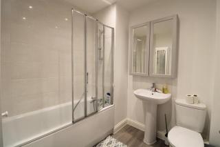 5 bed and 3 bath house in London - Erith - 4