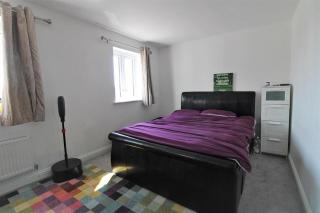 5 bed and 3 bath house in London - Erith - 1