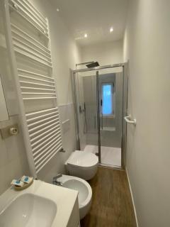 Casa Vacanza Alle Pratoline covered parking for bicycles and motorcycles - 2