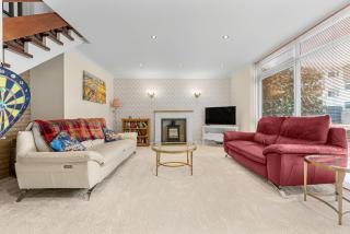Quirky Family Friendly Home - Solihull - 9