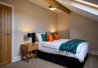 Luxe Home, Long Stay Savings, Central, Parking - Leeds - 6