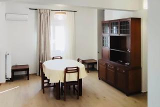Elegant 2BR Retreat Modern Artistic with Lift - Athen - 8