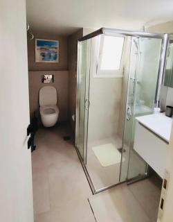 Elegant 2BR Retreat Modern Artistic with Lift - Athen - 2