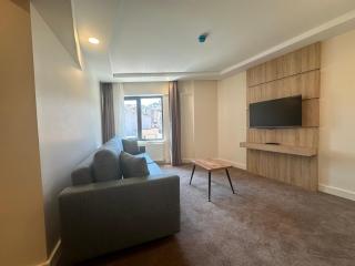 Roys Hotel & Suites - 4