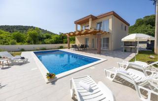 Stunning Home In Primorski Dolac - Primorski Dolac - 3