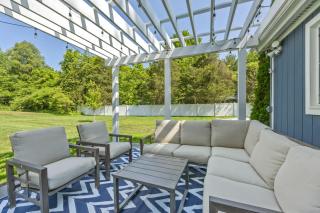 Bluestar Cottage - Hot Tub Pergola and Fire pit - Saugatuck - 9