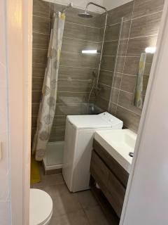 Studio center - close to beaches - Antibes - 4
