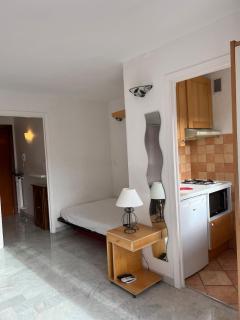 Studio center - close to beaches - Antibes - 3