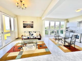 GuestReady - Yellow house in the mountain - Ponta do Sol - 1
