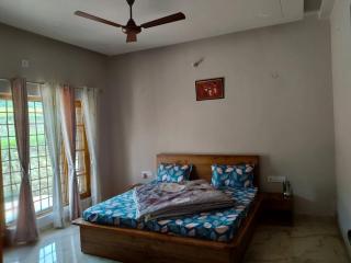 Rajendra Homestay - - 8