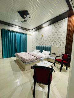 Regal Stay - Nilmatha - 3