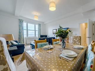 3 Bed in Tenby FB161 - Tenby - 9