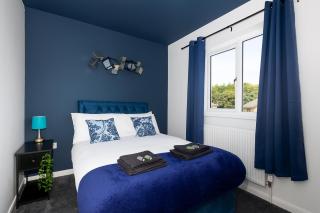 Alt-Stay Leeds, M621 Junction 1 - Free Parking & Fast Wi-Fi - Pool Table - Master En-suite - Ideal For Contractors & Long Stays - Leeds - 2
