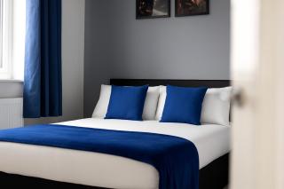 Alt-Stay Leeds, M621 Junction 1 - Free Parking & Fast Wi-Fi - Fussball Table - Master En-suite - Idea For Contractors & Long Stays - Leeds - 2