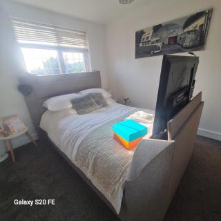 Probably the best bed in London - - 0