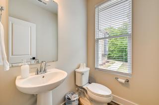 2 Mi to Dtwn Charlotte Unit with Rooftop Deck! - Charlotte - 2